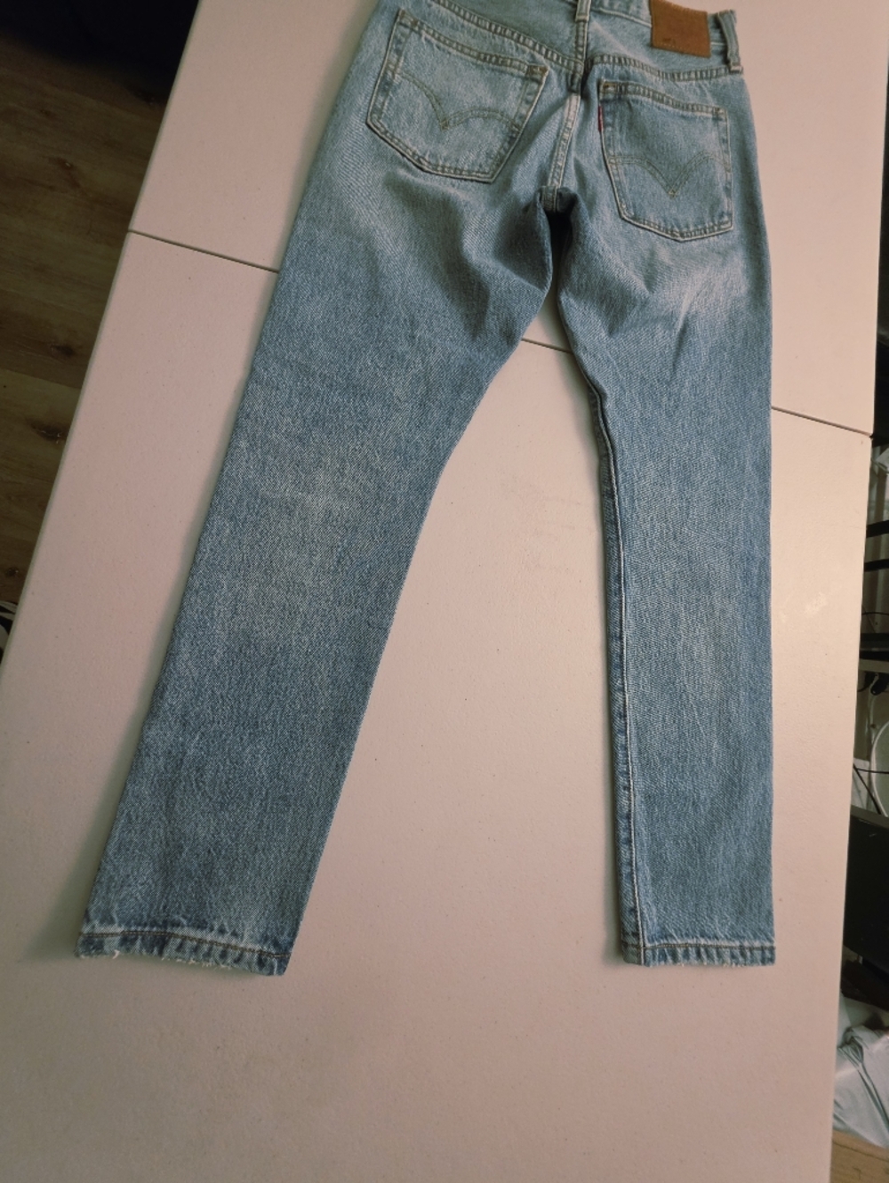 Levi's High-Rise Light Blue Distressed Women’s Jeans - Picture 10 of 10